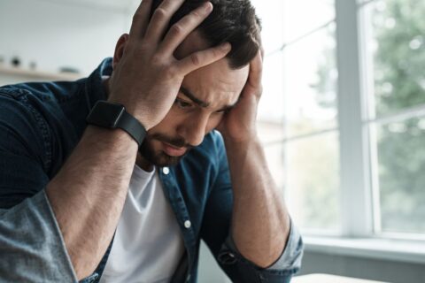 O Fogo Interior Como o Burnout e a Ansiedade Causam Sensação de Queimação no Corpo