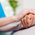 Quando procurar ajuda profissional para lidar com o burnout