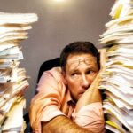 A Falsa Produtividade Como a Cultura do Trabalho Excessivo Contribui para o Burnout