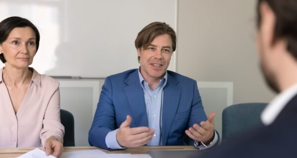 Como Treinar Líderes para Prevenir o Assédio Moral em Suas Equipes