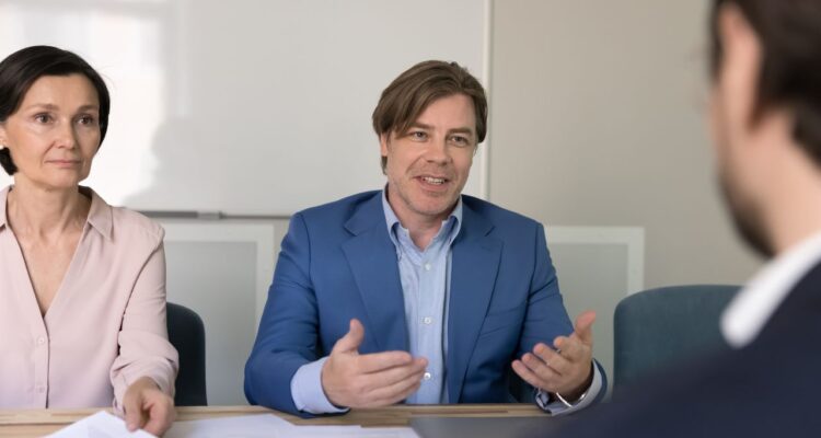 Como Treinar Líderes para Prevenir o Assédio Moral em Suas Equipes